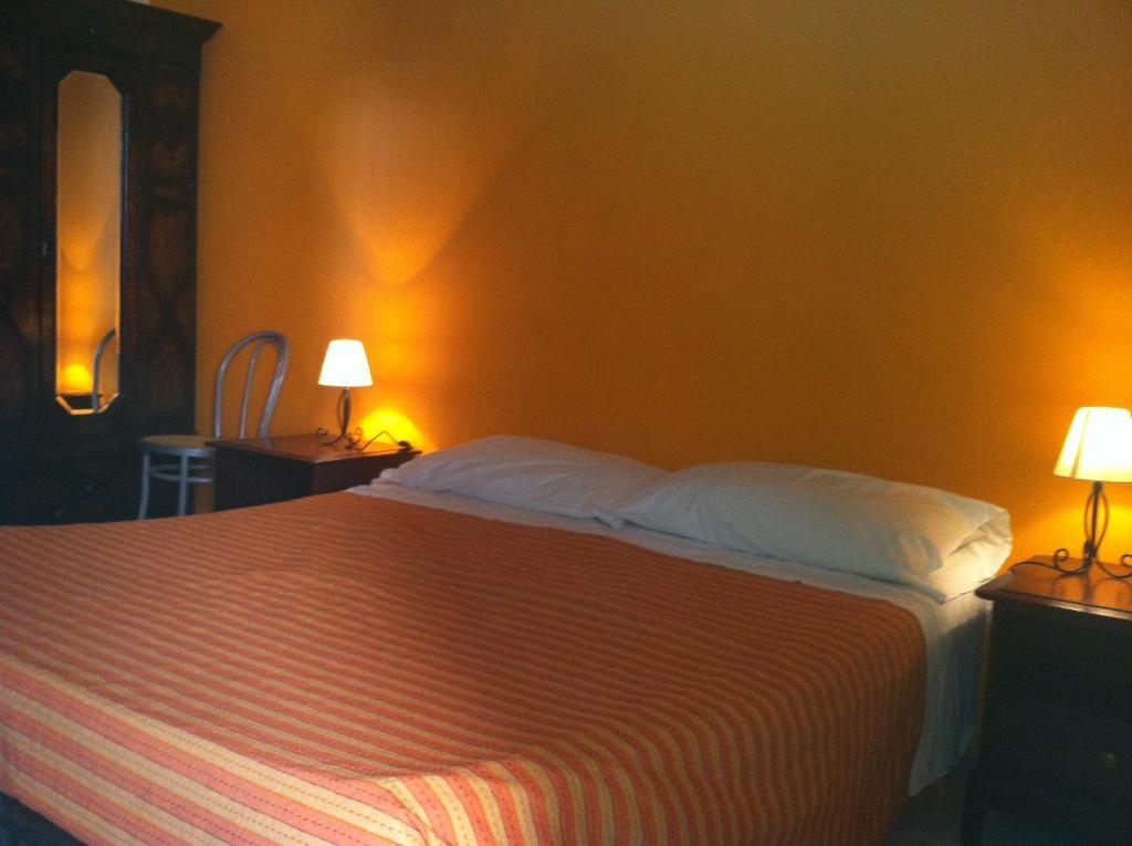 Hotel Bellini Catania Szoba fotó